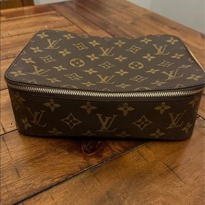 Louise Vuitton packing cube mm
